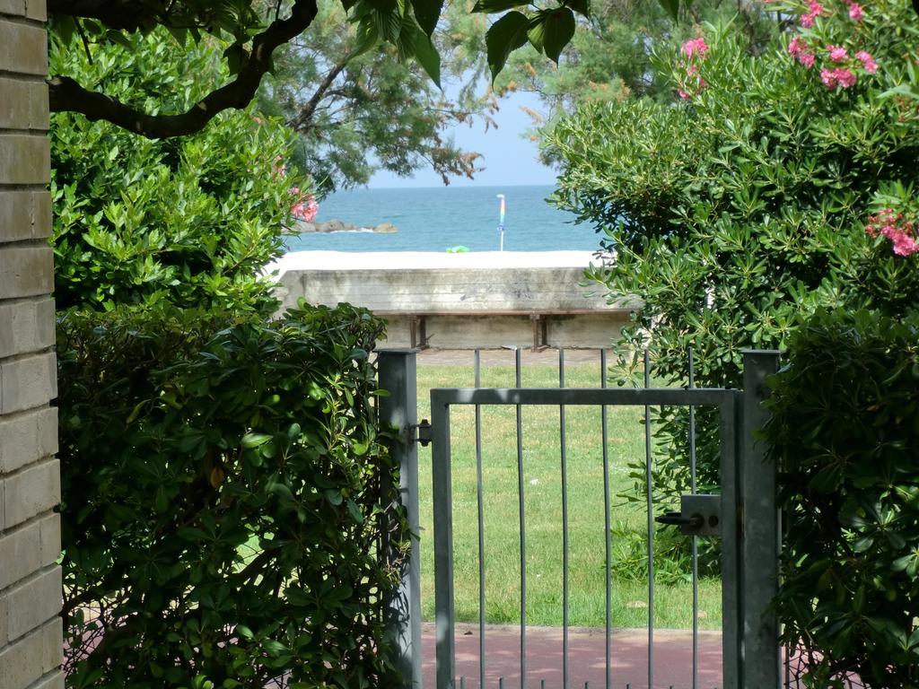 Residence Marche - Residenza Ecologica Lido di Fermo Bagian luar foto